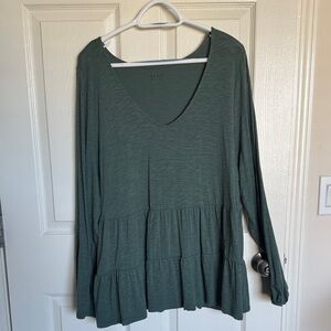Torrid Green Long Sleeve Tiered Top. Size 2X